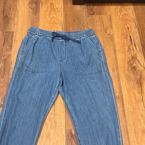 GAP Women’s Utility Joggers (Color: Blue Denim) (Size: Medium)(EUC) - Picture 4 of 13